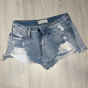 🛍 Angel Kiss shorts size 1